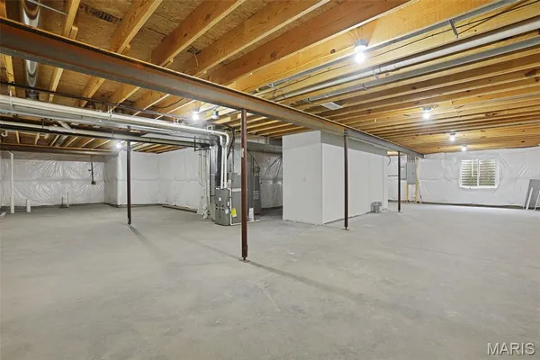 $330,000 | 117 Garrettford Drive, Bethalto, IL 62010