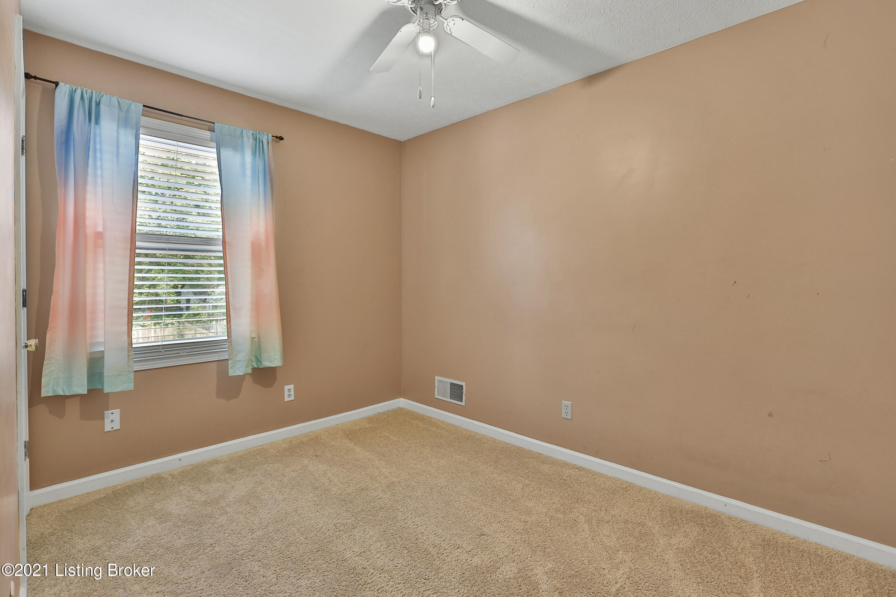 103 Rolling Ridge Way Simpsonville, KY 40067 - Photo 21 of 32 103-rolling-009