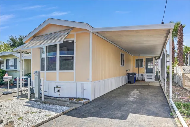 a house view with a outdoor space