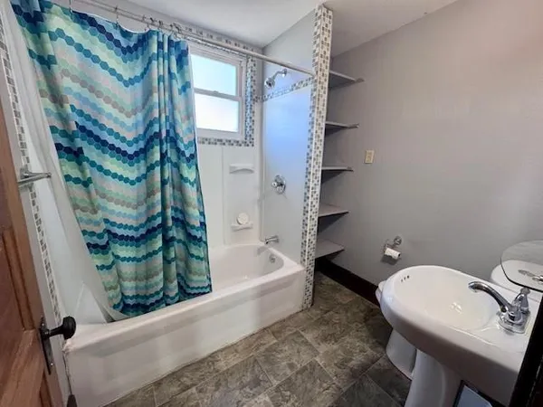 $129,900 | 802 Sycamore Street, Humboldt, KS 66748