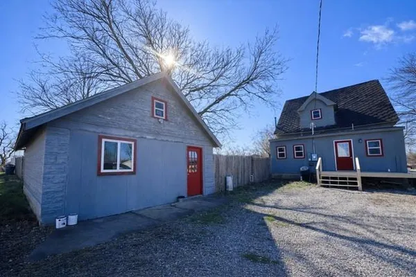 $129,900 | 802 Sycamore Street, Humboldt, KS 66748