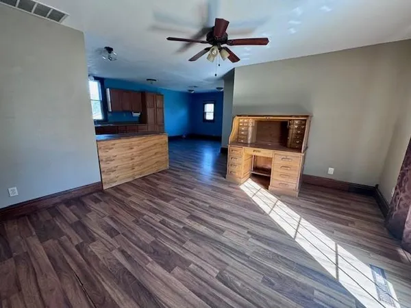 $129,900 | 802 Sycamore Street, Humboldt, KS 66748