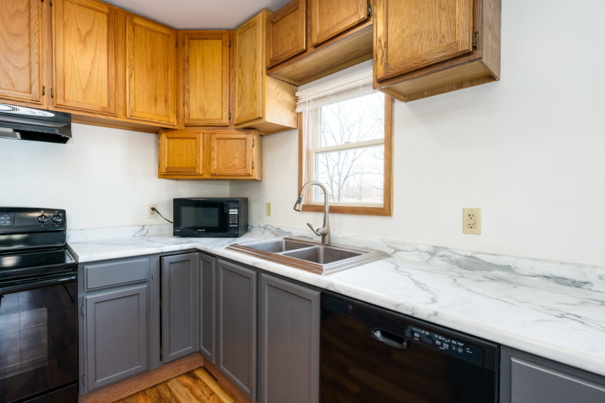 8715 Bellevue Road Battle Creek, MI 49014 - Photo 11 of 49 Bellevue_Rd_8715_BattleCreek_49014-11