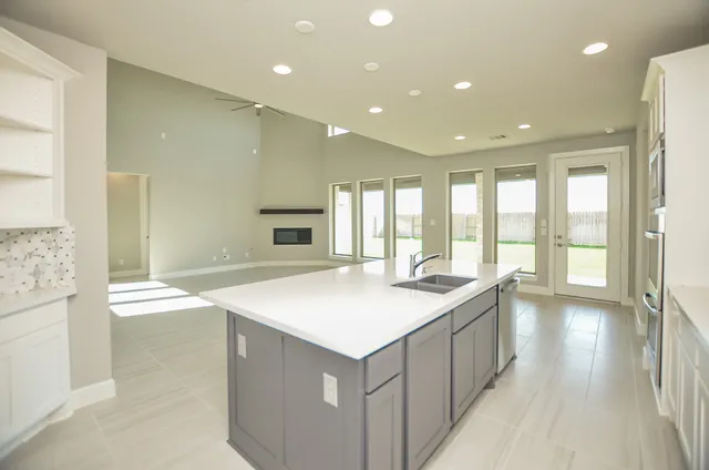 $4,600 | 7610 Blue Finch Lane, Katy, TX 77494