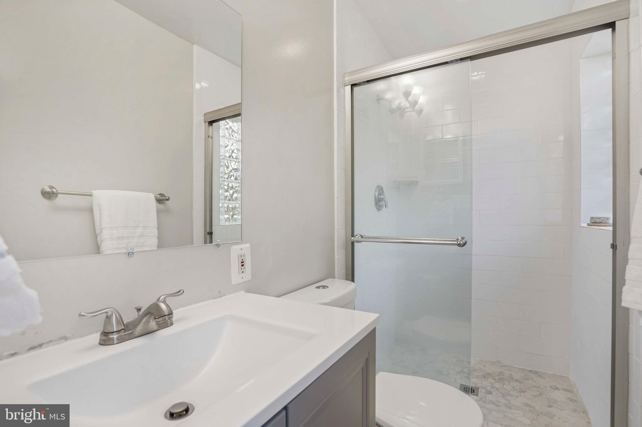 3616 North Glebe Road Arlington, VA 22207 - Photo 14 of 33