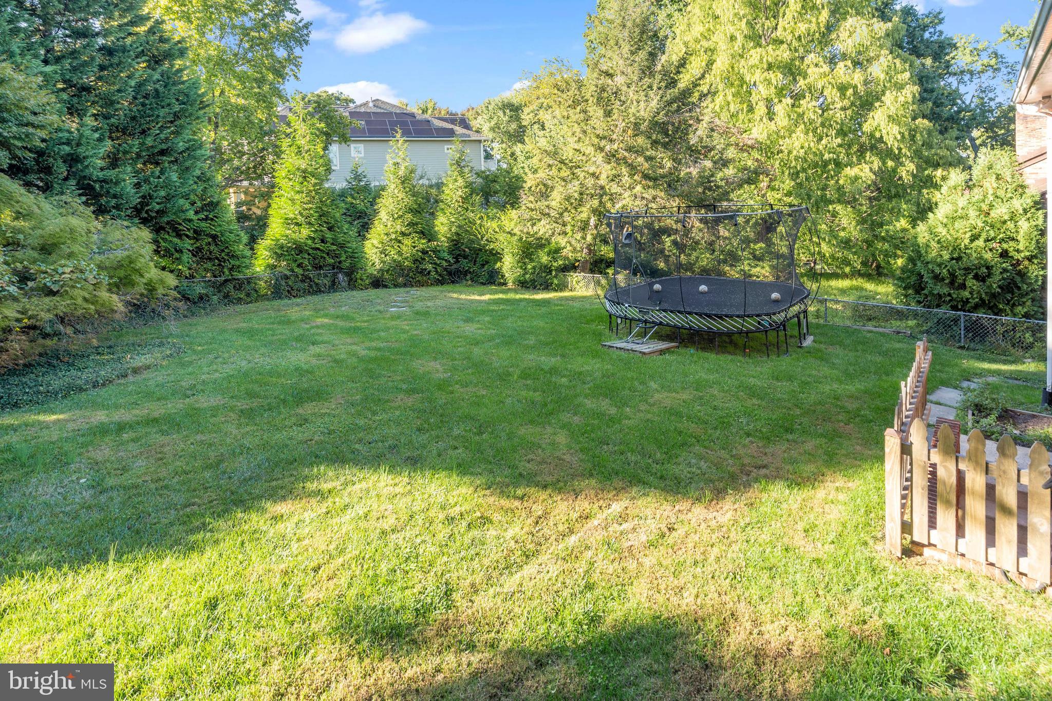 3616 North Glebe Road Arlington, VA 22207 - Photo 2 of 33