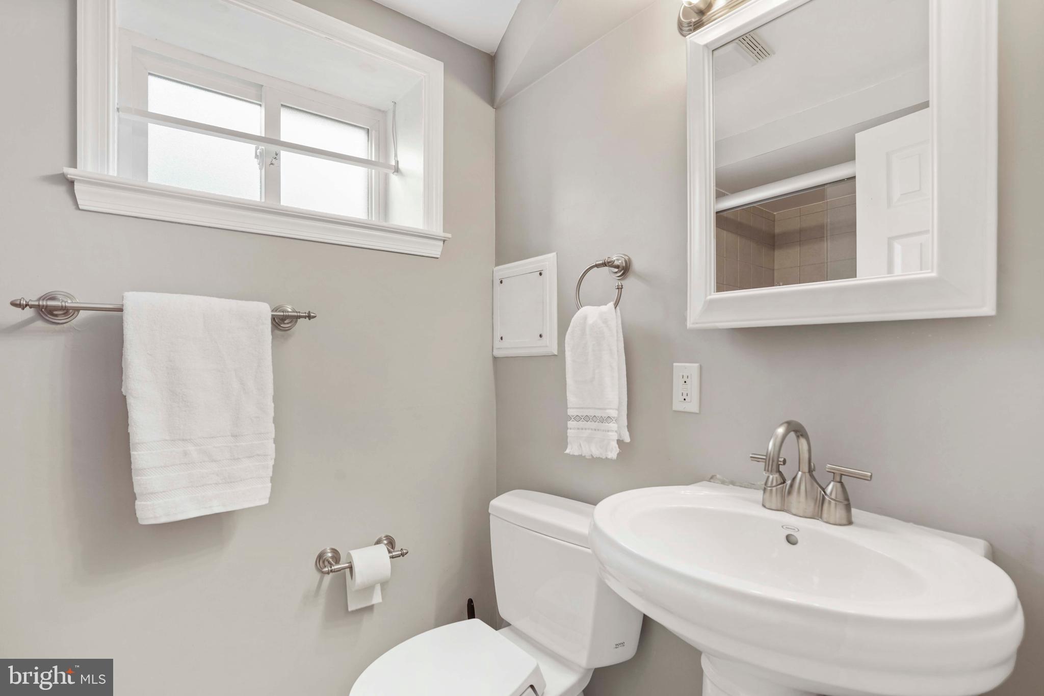 3616 North Glebe Road Arlington, VA 22207 - Photo 25 of 33