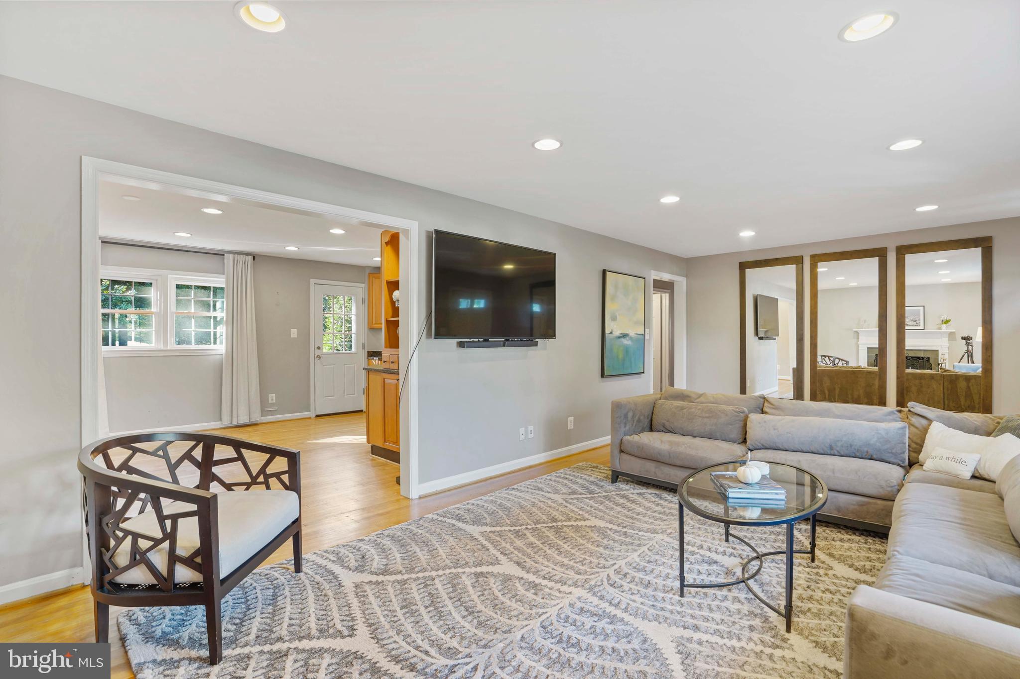 3616 North Glebe Road Arlington, VA 22207 - Photo 5 of 33