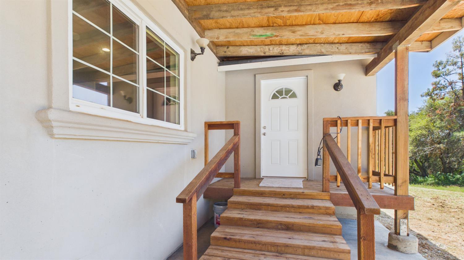 22499 Vilas Road Sonora, CA 95370 - Photo 46 of 78 ADU Entrance