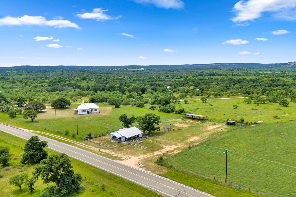 6311 Ranch Road 2241 Bluffton, TX 78607 - Photo 10 of 32