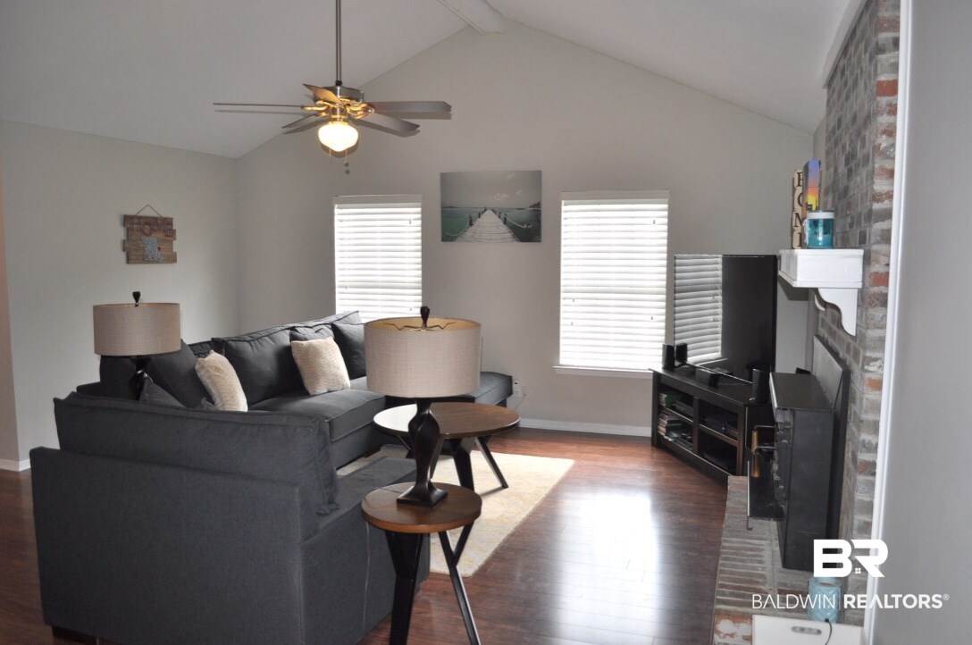 3629 Vista Ridge Drive Mobile, AL 36693 - Photo 4 of 16 Living Room