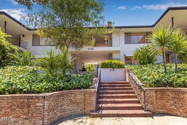 $735,000 | 1715 Fair Oaks Avenue, Unit 15, South Pasadena, CA 91030