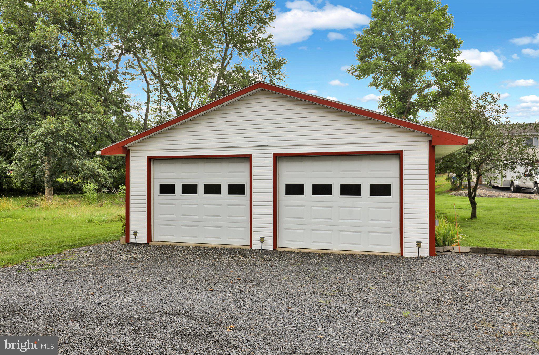 107 Gibraltar Road Reading, PA 19606 - Photo 5 of 29 360_8075