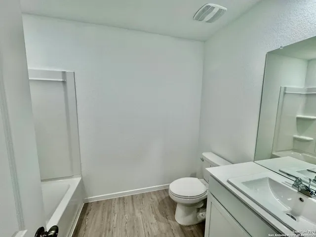 $1,800 | 5151 Yancy Creek, Converse, TX 78109