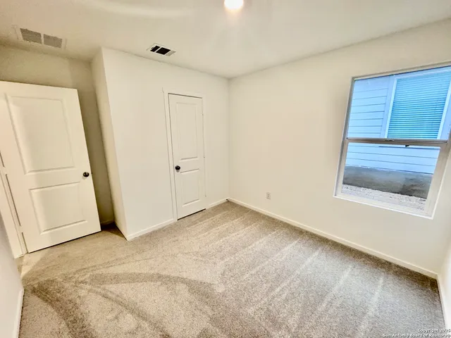 $1,800 | 5151 Yancy Creek, Converse, TX 78109