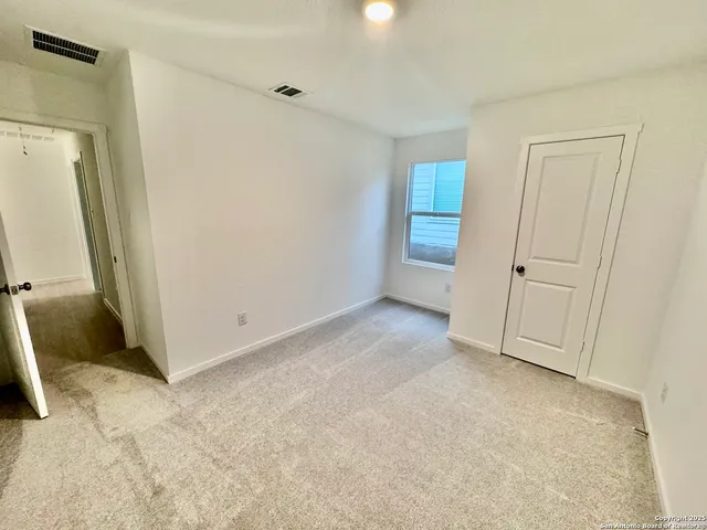 $1,800 | 5151 Yancy Creek, Converse, TX 78109