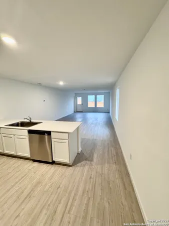 $1,800 | 5151 Yancy Creek, Converse, TX 78109