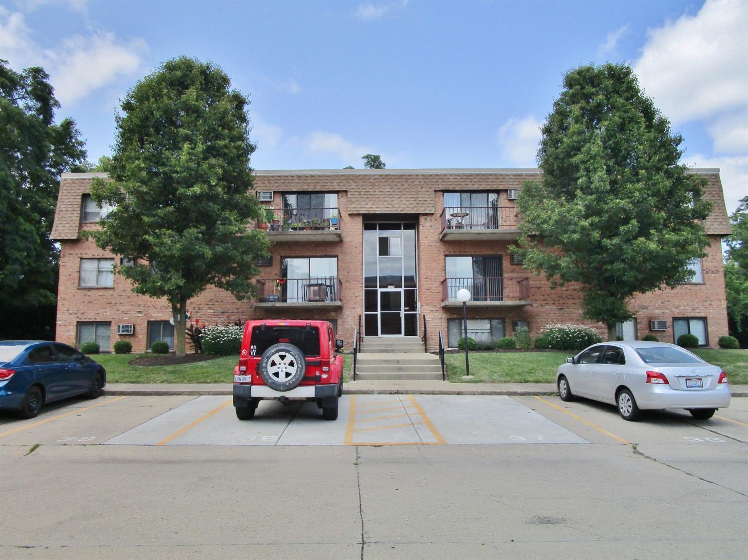 6646 Hearne Road, Unit 206 Cincinnati, OH 45248 - Photo 1 of 15
