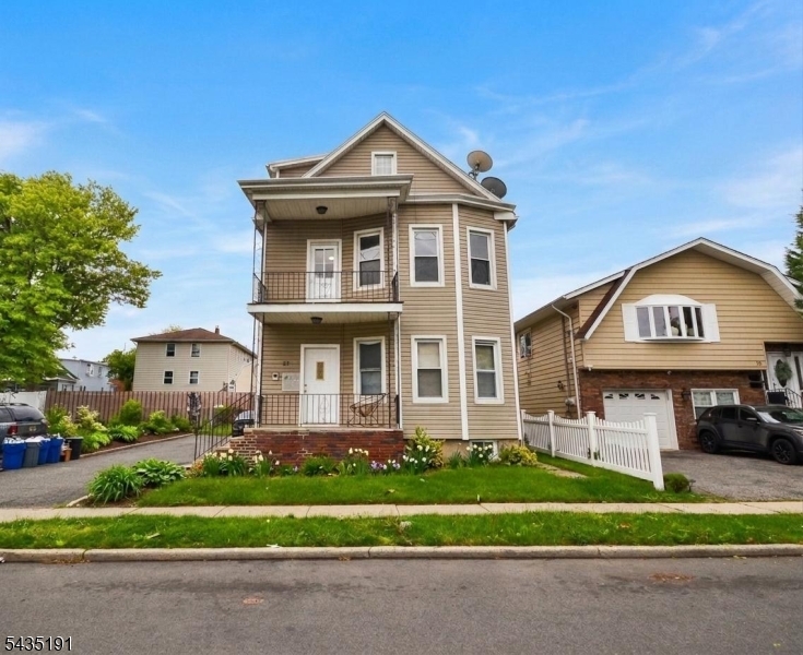 21 Walnut Street Clifton, NJ 07013 - Photo 1 of 11