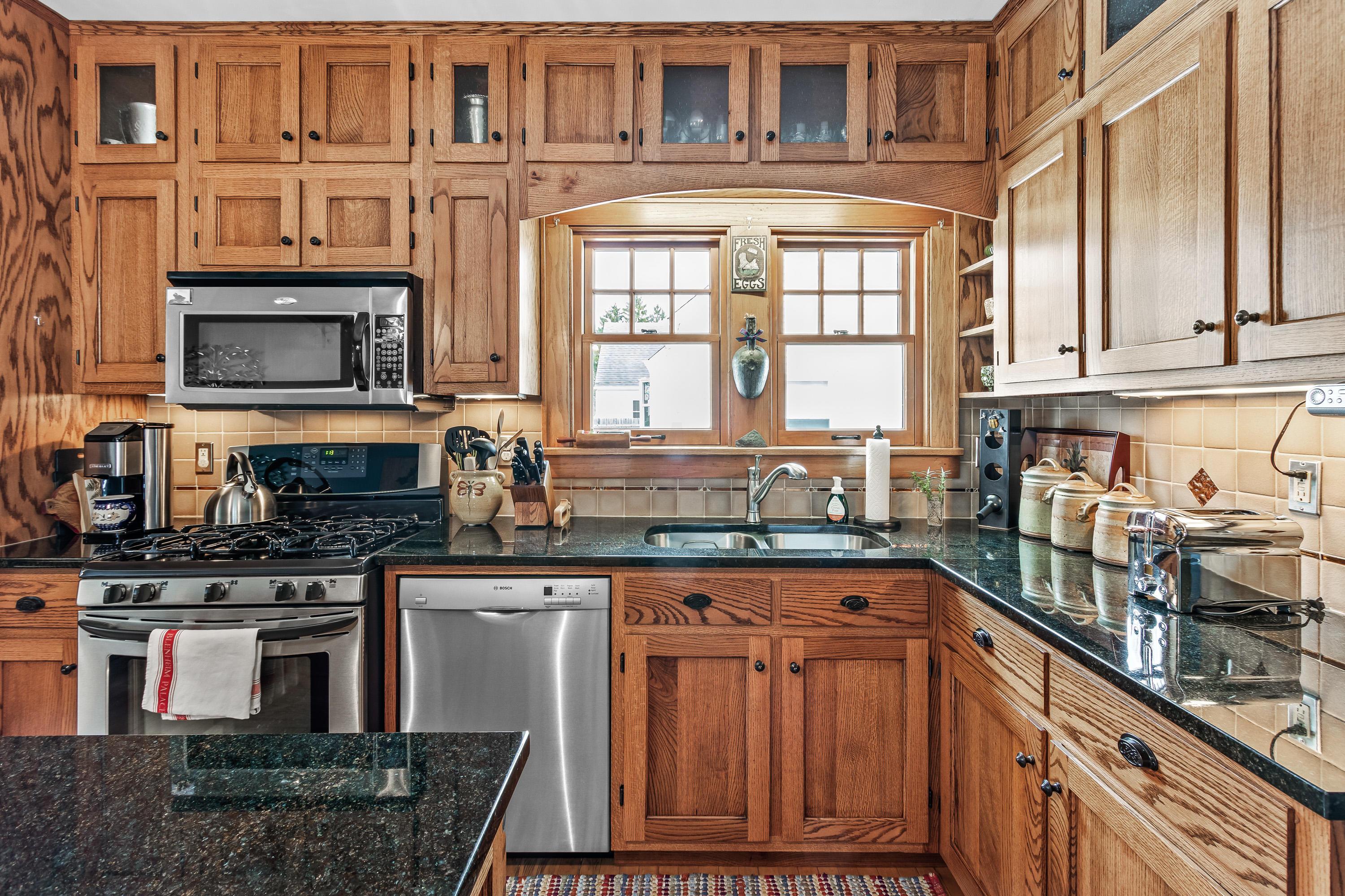 446 Blenheim Road Columbus, OH 43214 - Photo 11 of 25 Gallery Image 11