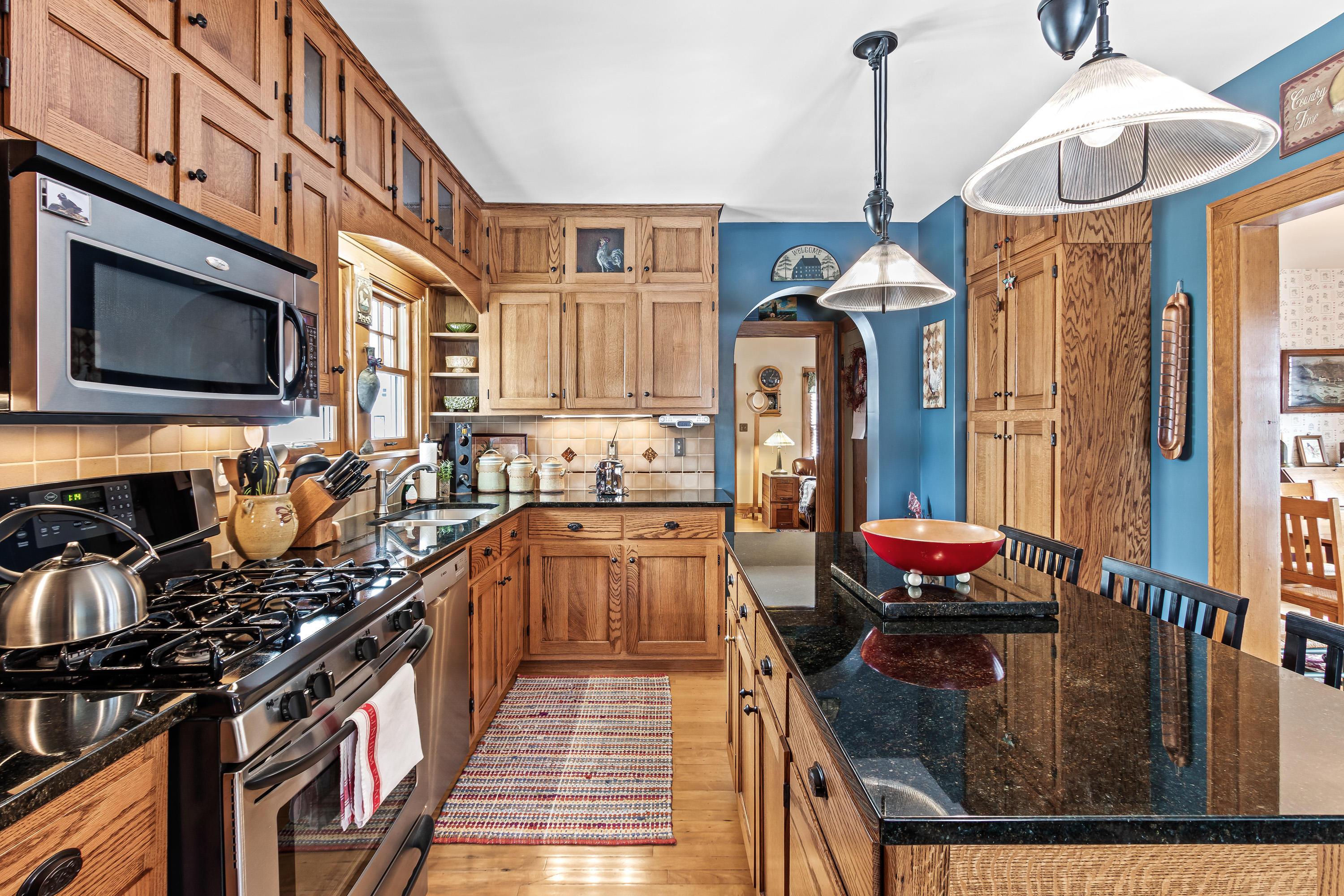 446 Blenheim Road Columbus, OH 43214 - Photo 16 of 25 Gallery Image 16