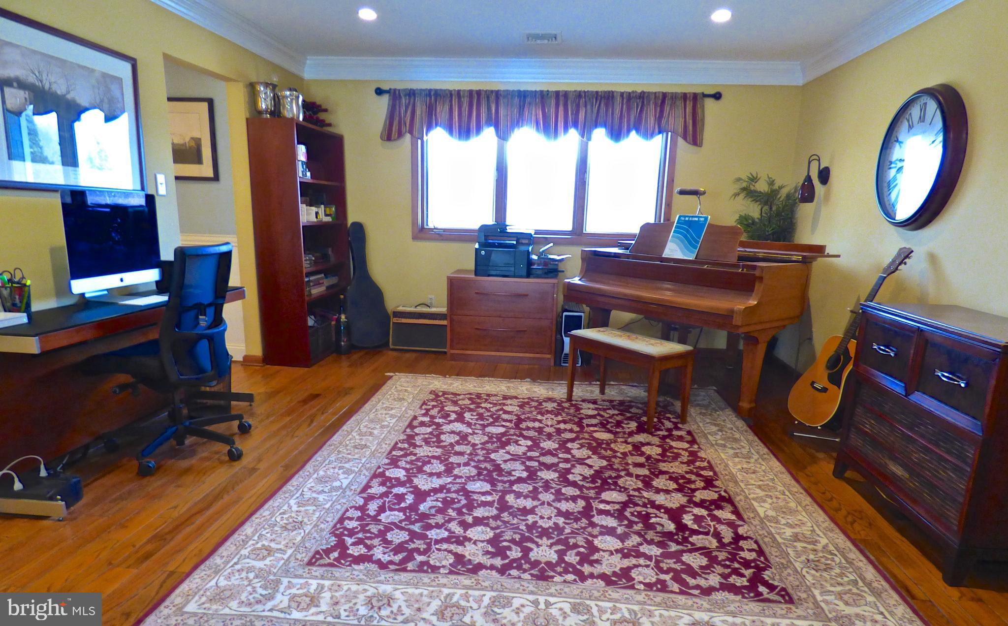 Gallery Image 6