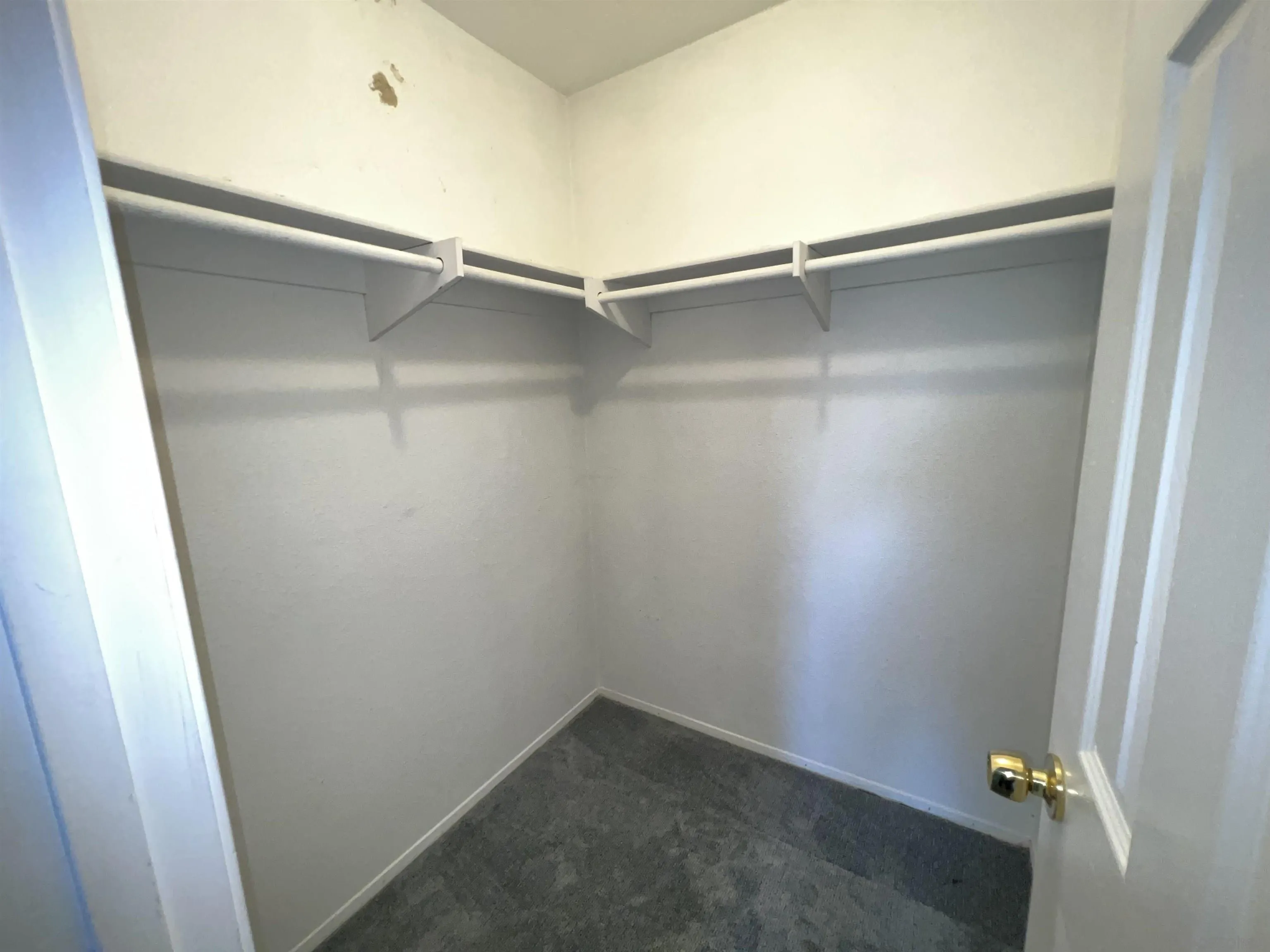 3043 Chipwood Court Spring Valley, CA 91978 - Photo 23 of 38 an empty room with a walk in closet