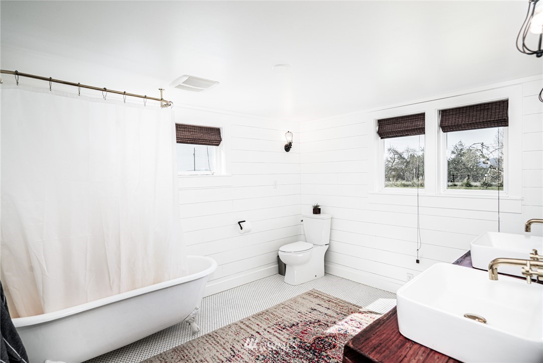 8038 Farm To Market Road Bow, WA 98232 - Photo 13 of 40 Gallery Image 13
