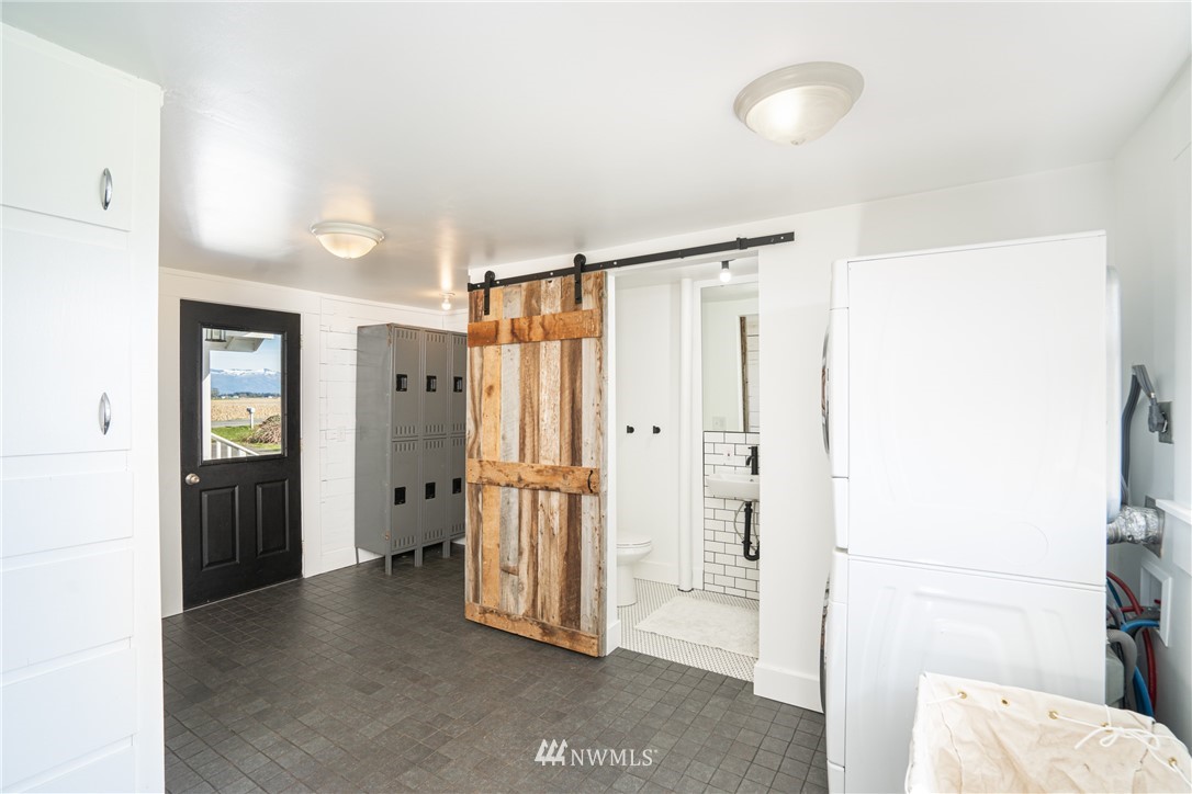 8038 Farm To Market Road Bow, WA 98232 - Photo 7 of 40 Gallery Image 7
