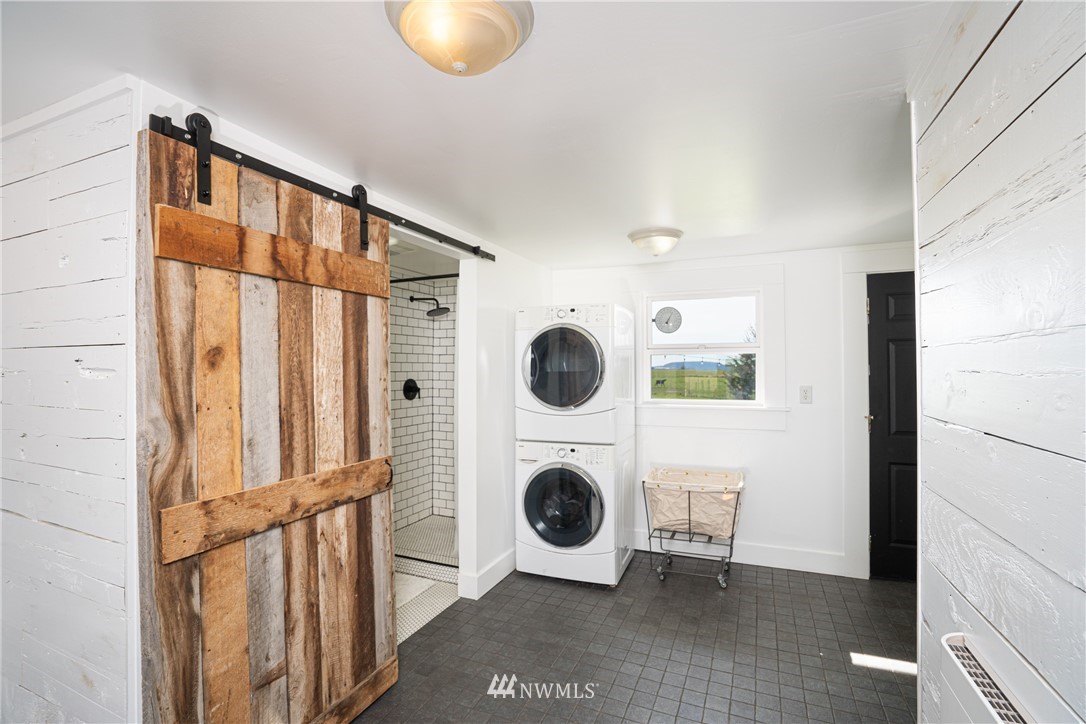 8038 Farm To Market Road Bow, WA 98232 - Photo 8 of 40 Gallery Image 8