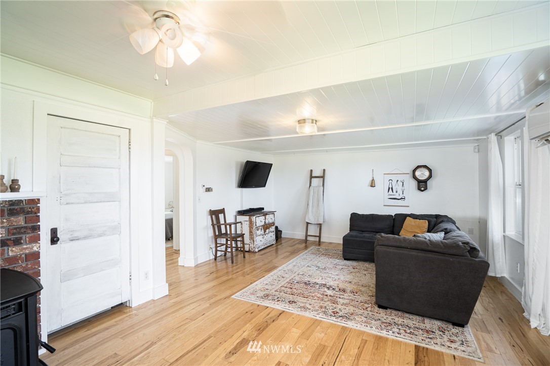 8038 Farm To Market Road Bow, WA 98232 - Photo 10 of 40 Gallery Image 10