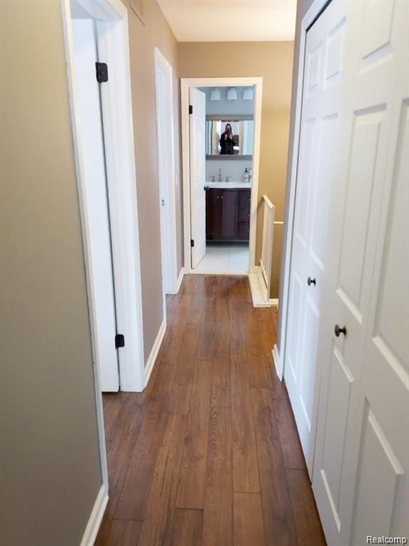 1392 Crescent Lane Rochester, MI 48306 - Photo 14 of 27 1392 Crescent_16.jpg