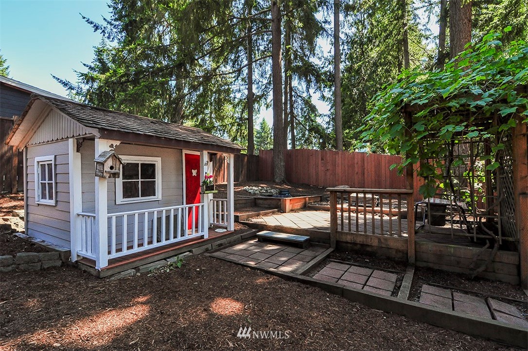 14212 143rd Avenue Southeast Renton, WA 98059 - Photo 22 of 24 Gallery Image 22