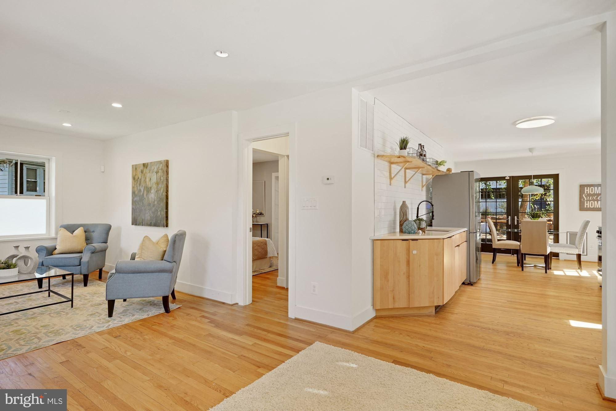 3124 Jennings Road Kensington, MD 20895 - Photo 4 of 42 Entryway