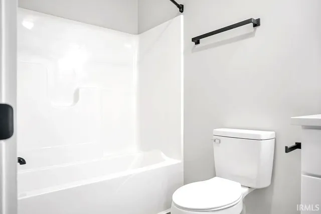 $2,850 | 1112 North Woodburn Avenue, Bloomington, IN 47404