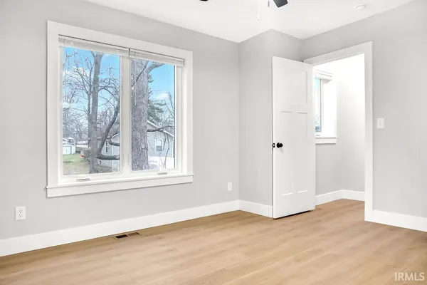 $2,400 | 1112 North Woodburn Avenue, Bloomington, IN 47404