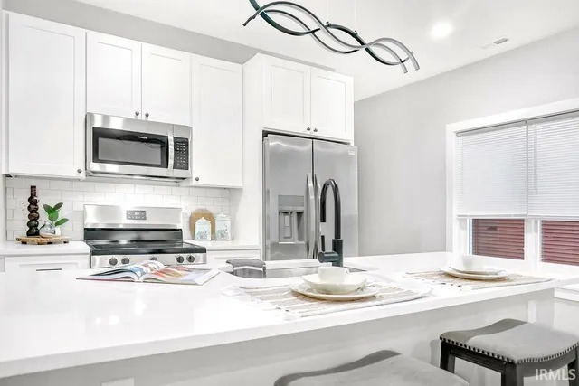 $2,850 | 1112 North Woodburn Avenue, Bloomington, IN 47404