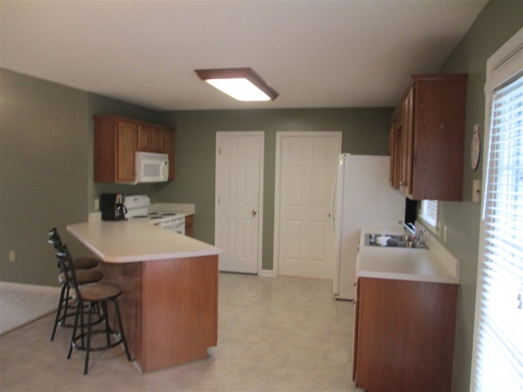 439 Chetola Road Seneca, SC 29672 - Photo 3 of 20 Gallery Image 3