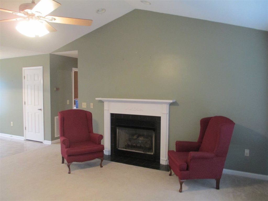 439 Chetola Road Seneca, SC 29672 - Photo 4 of 20 Gallery Image 4