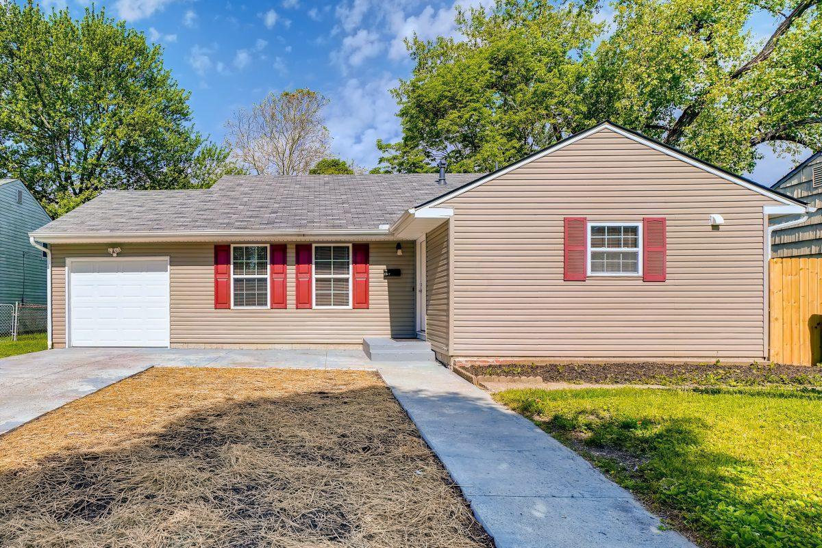 1361 Country Club Road Columbus, OH 43227 - Photo 1 of 11 Gallery Image 1