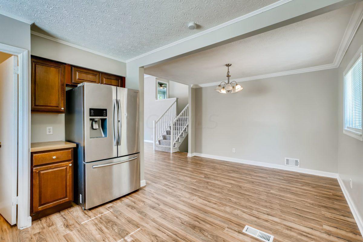 1361 Country Club Road Columbus, OH 43227 - Photo 4 of 11 Gallery Image 4