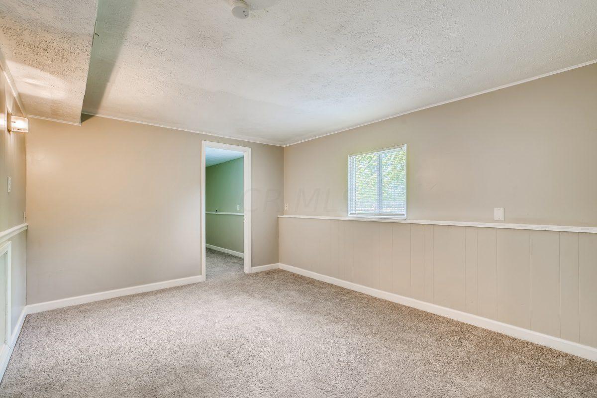1361 Country Club Road Columbus, OH 43227 - Photo 9 of 11 Gallery Image 9
