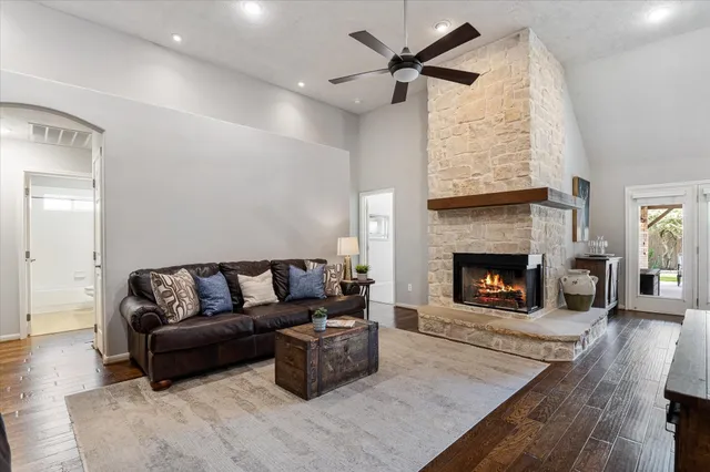 $2,000 | 5830 Whitwell Drive, Katy, TX 77449