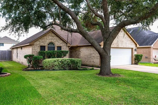 $2,000 | 5830 Whitwell Drive, Katy, TX 77449