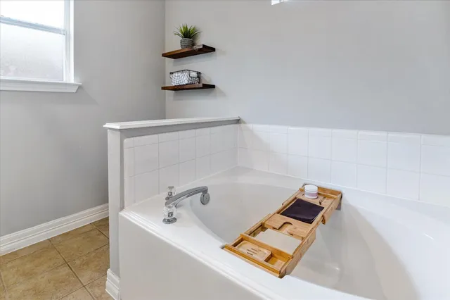 $2,000 | 5830 Whitwell Drive, Katy, TX 77449