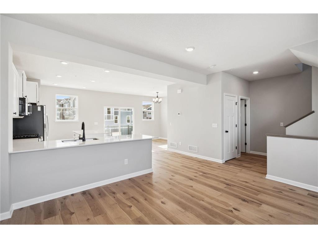 6770 Wildflower Way Minnetrista, MN 55331 - Photo 9 of 41