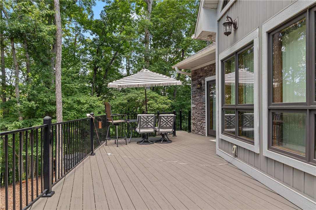 332 Two Rivers Drive Westminster, SC 29693 - Photo 8 of 50
