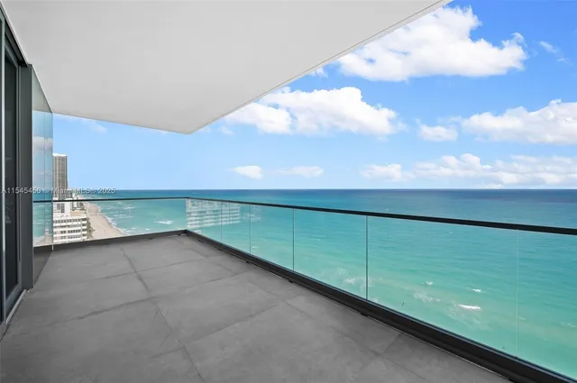$22,000 | 2000 South Ocean Drive, Unit 25A, Hallandale Beach, FL 33009