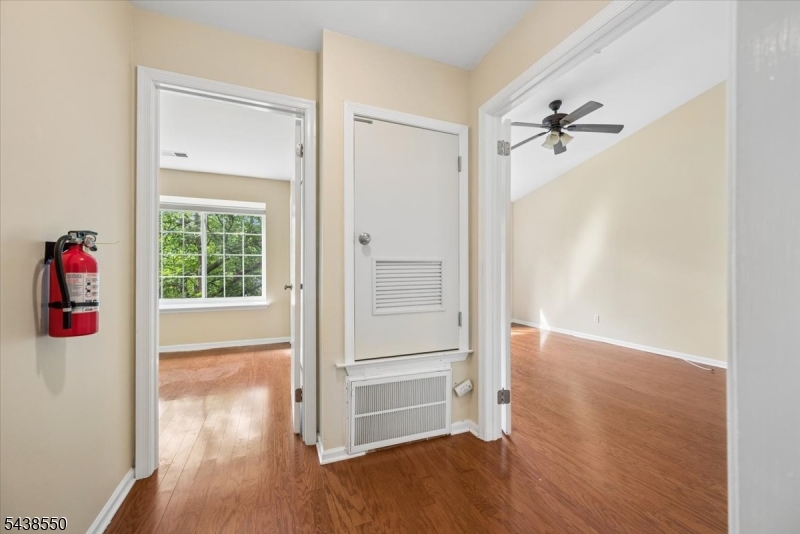 40 Ray Court Bedminster, NJ 07921 - Photo 18 of 25