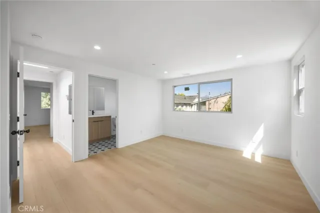 $3,937 | 4513 Rosewood Avenue, Unit 3, Los Angeles, CA 90012